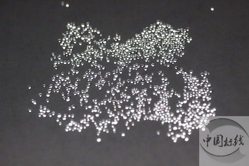 新兴金属表面处理厂喷砂玻璃微珠清理